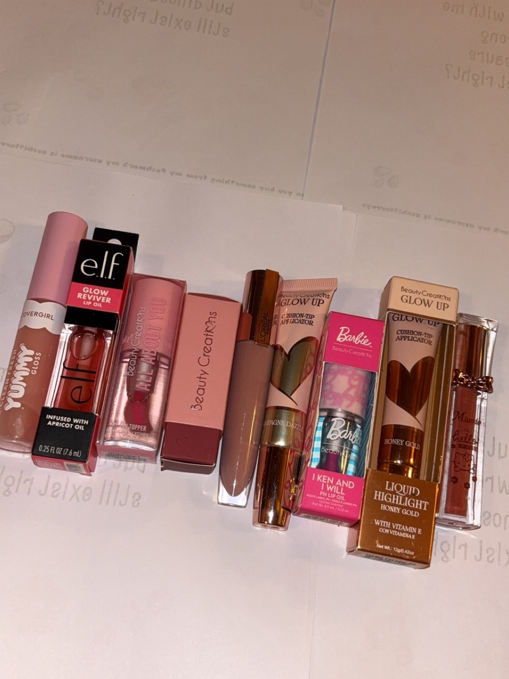 Makeup Bundle - Picture 2 of 4